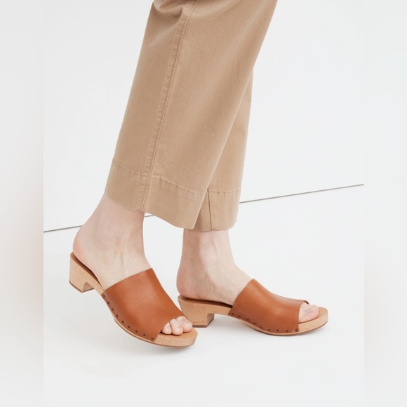 Madewell The Evelyn Slide Clog- Burnished Caramel- Size 8 - Picture 3 of 7